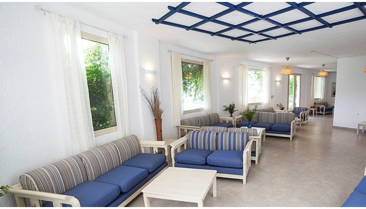 Elpida Village, Крит